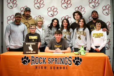 Sisneros Signs with Wyoming to Continue Record-Setting High Jump Career