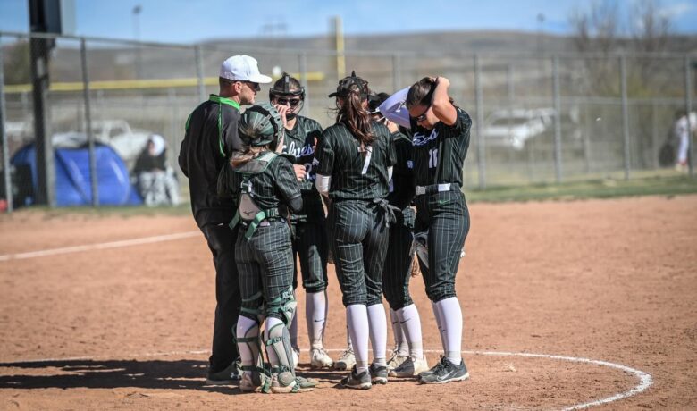 Green River Hosts Rivalry Finale