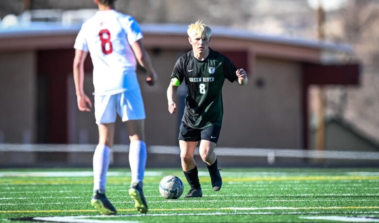 Wolves End Year as Consolation Champs
