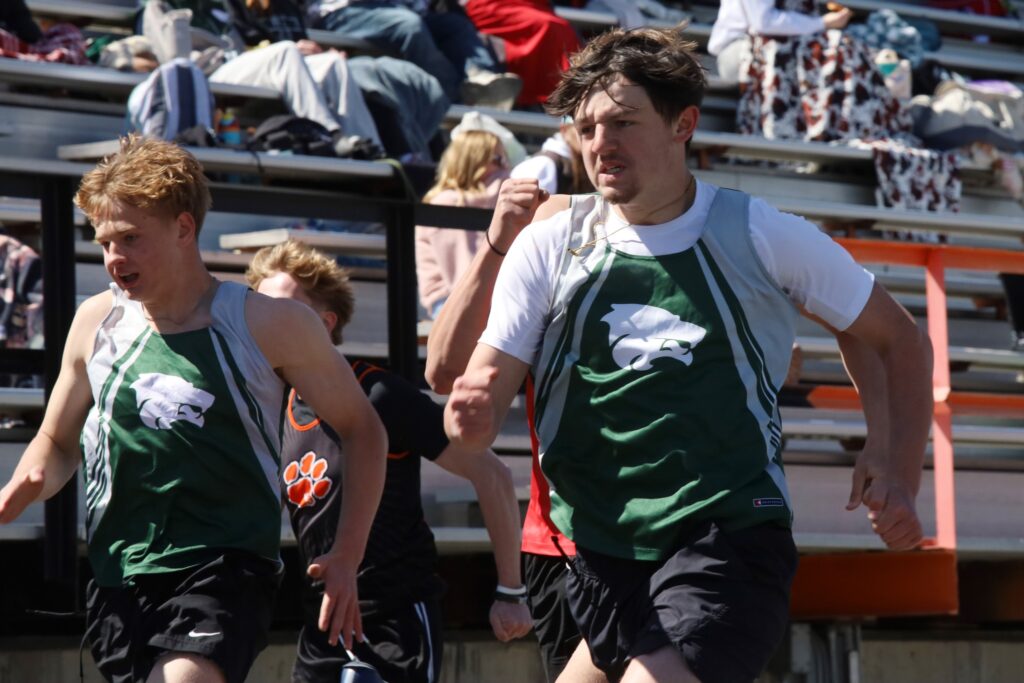 Wolves, Tigers to Meet Before Regionals