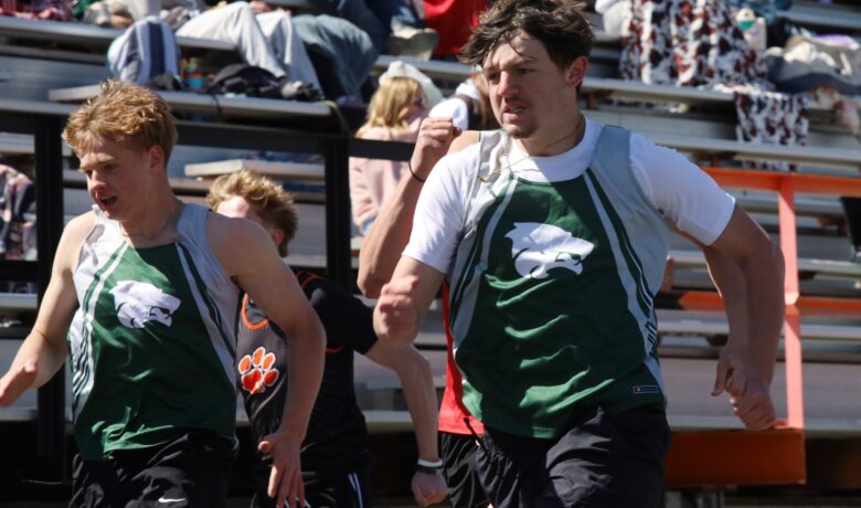 Wolves, Tigers to Meet Before Regionals