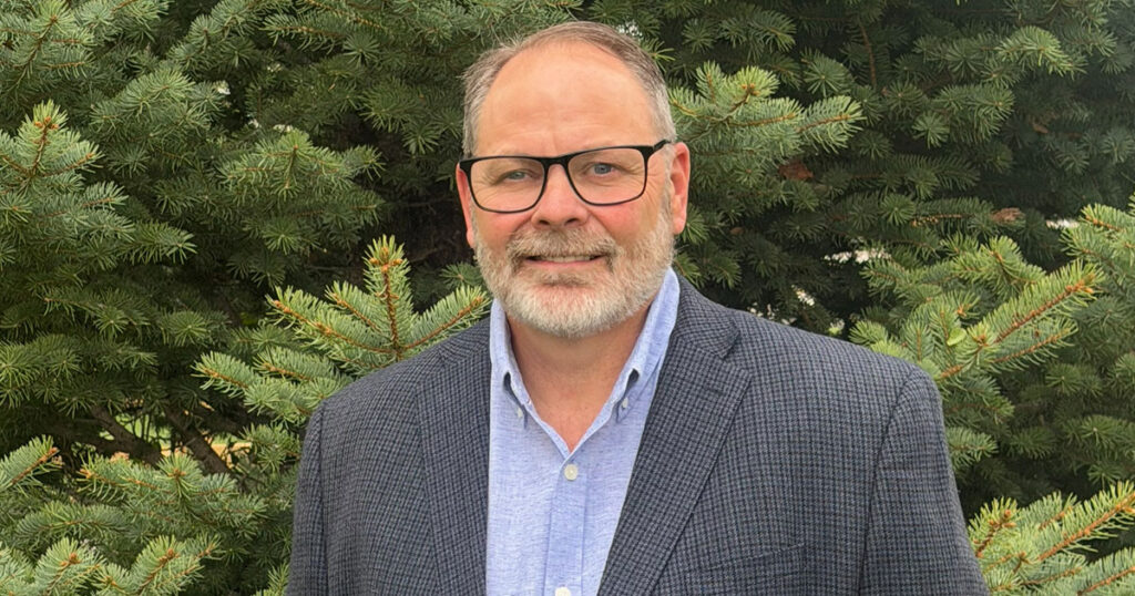 Sanders Announces Republican Bid for Coroner