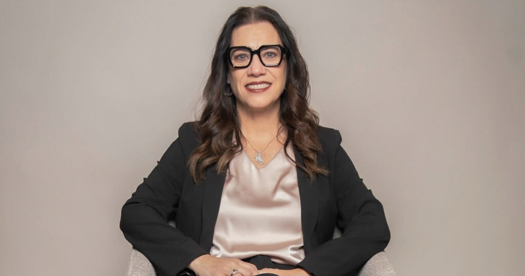 #HOMETOWN HUSTLE: Angela Wilson