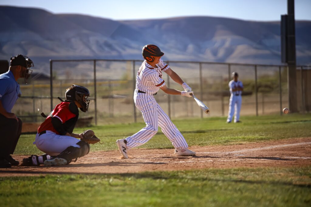Stallions Drop Pair to Hawks as Losing Streak Continues