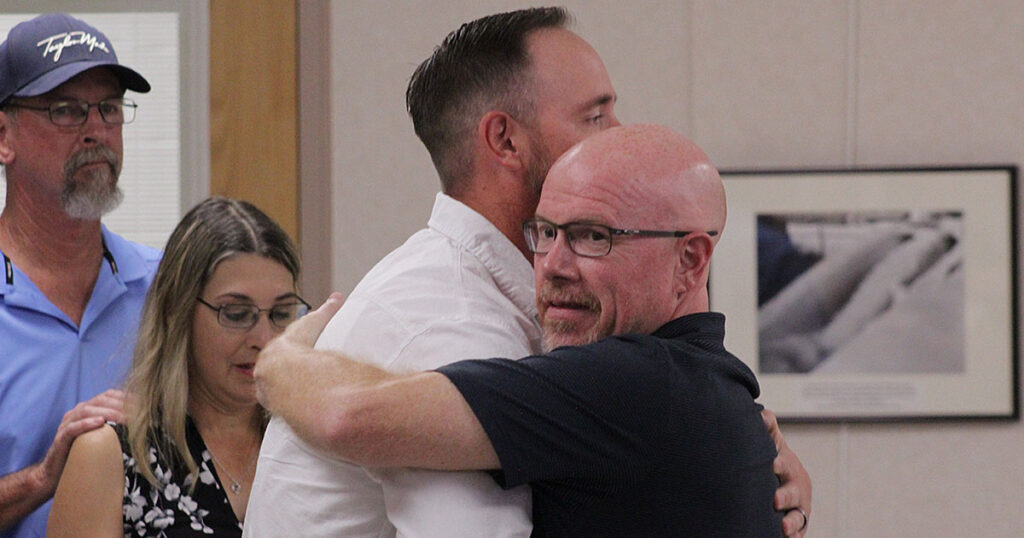 Kaumo, Davis Win in Sweetwater County Primary