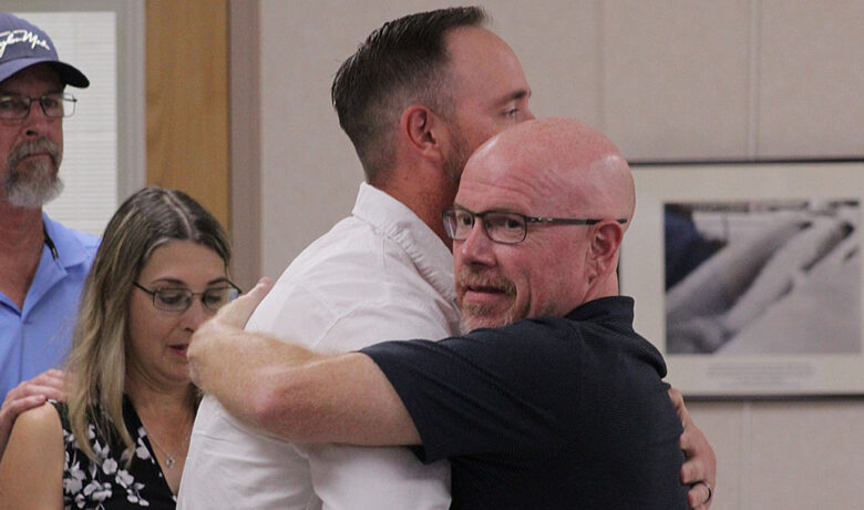 Kaumo, Davis Win in Sweetwater County Primary