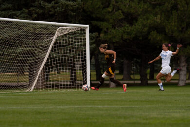 Glover’s Final Heroics Lifts Wyoming in Opener