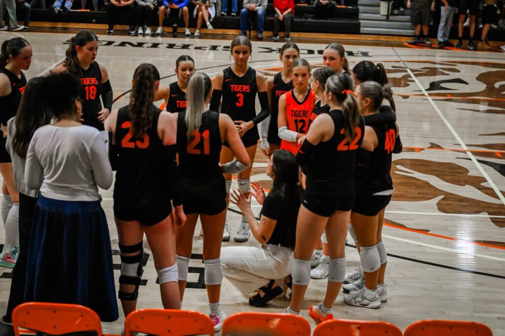 Rock Springs Volleyball Returns to Conference Play