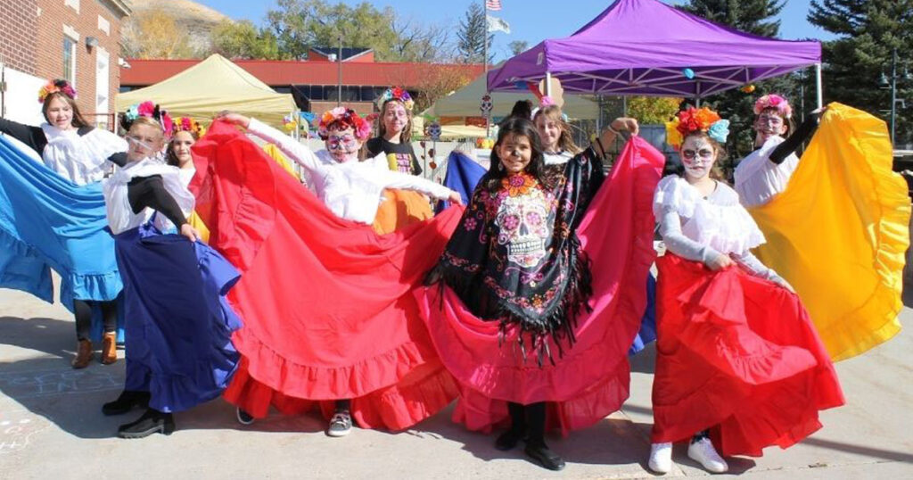 Museum Celebrates Hispanic Heritage Month With Folklórico Dancing 