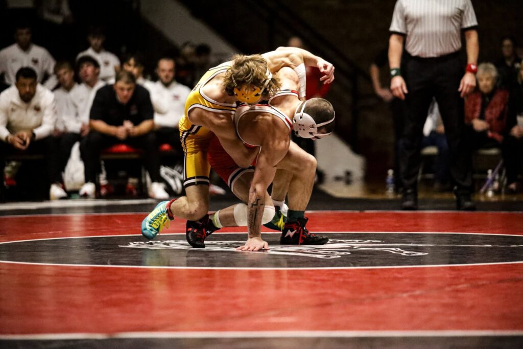 Cowboys, Mustangs Open Seasons in Wild West Showdown