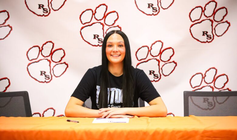 Addison Gonzales Takes Dance Career to Iowa Central