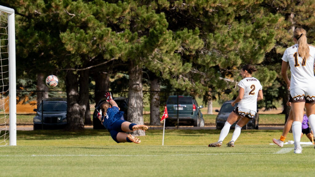 Wyoming Soccer Earns Draw, Shuts Out UTEP in Home Stand