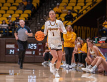 Cowgirls Host South Dakota Mines for Final Exhibition