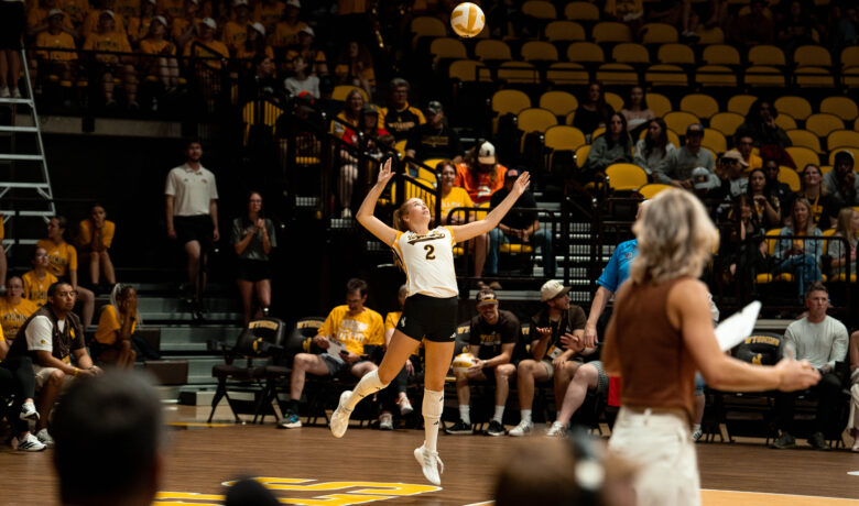 Cowgirls Rally for Four-Set Win at Air Force
